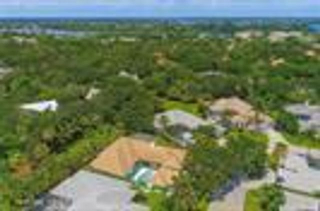 1167 Governors Way, Vero Beach, FL 32963