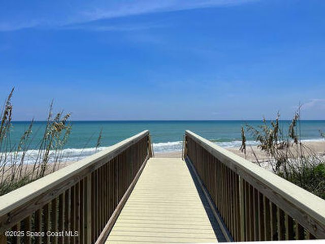 1167 Governors Way, Vero Beach, FL 32963