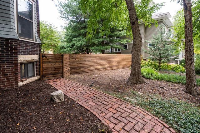 734 Indiana Street, Lawrence, KS 66044