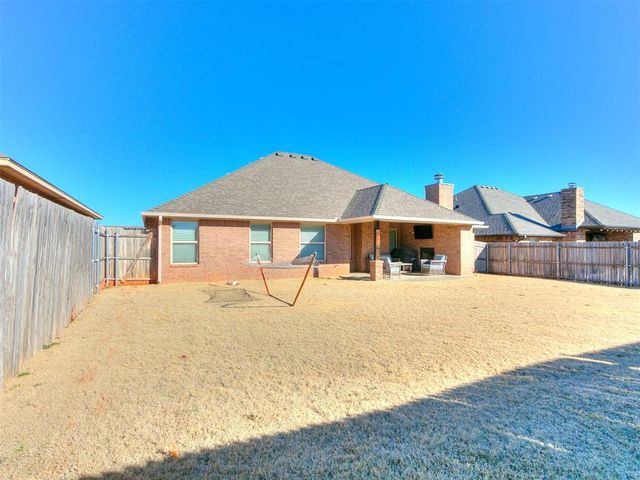 8012 NW 160th Street, Edmond, OK 73013