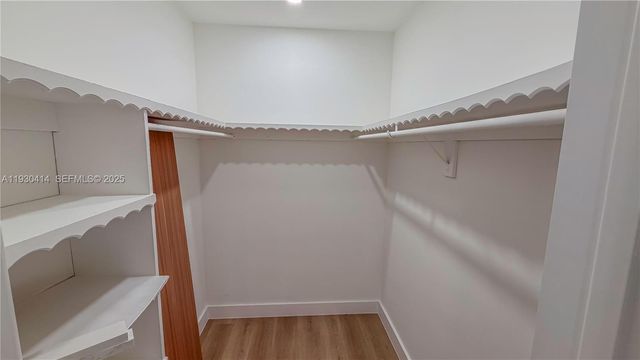 2101 NE 54th Ct, Fort Lauderdale, FL 33308