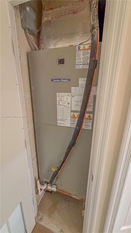 2101 NE 54th Ct, Fort Lauderdale, FL 33308