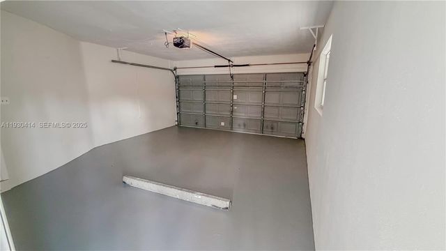 2101 NE 54th Ct, Fort Lauderdale, FL 33308