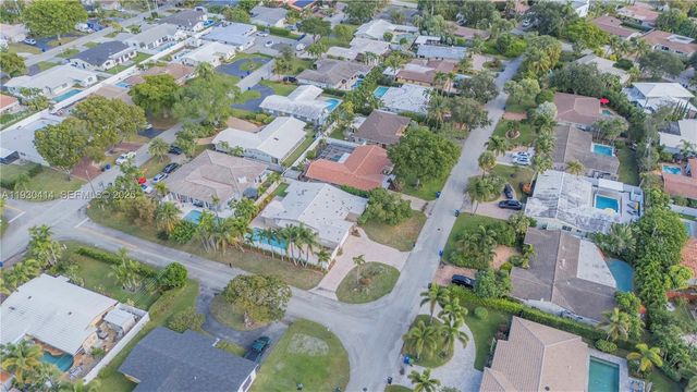 2101 NE 54th Ct, Fort Lauderdale, FL 33308