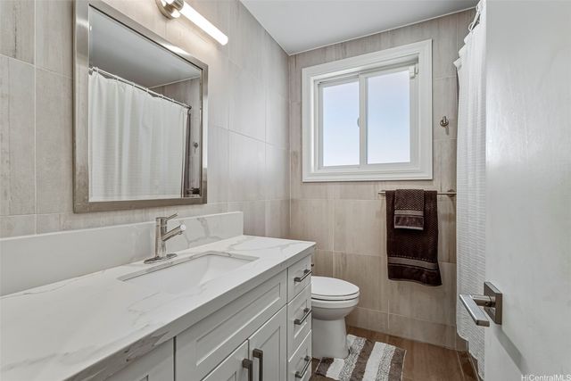 777 Kumukahi Place, Honolulu, HI 96825