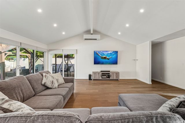 777 Kumukahi Place, Honolulu, HI 96825