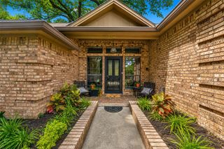 3518 Edgehill Street, Grapevine, TX 76051