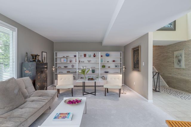 2191 Edgcumbe Road, Saint Paul, MN 55116