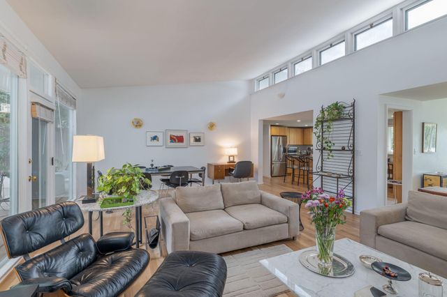 2191 Edgcumbe Road, Saint Paul, MN 55116