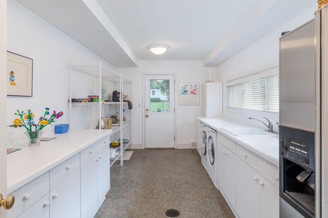 2191 Edgcumbe Road, Saint Paul, MN 55116