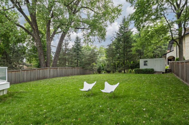 2191 Edgcumbe Road, Saint Paul, MN 55116
