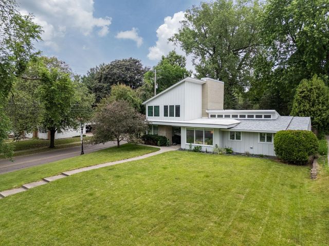 2191 Edgcumbe Road, Saint Paul, MN 55116