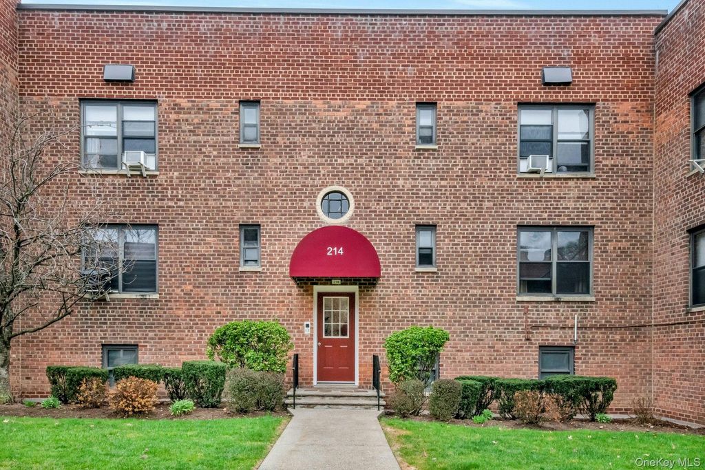 214 Richbell Road 2C, Mamaroneck, NY 10543