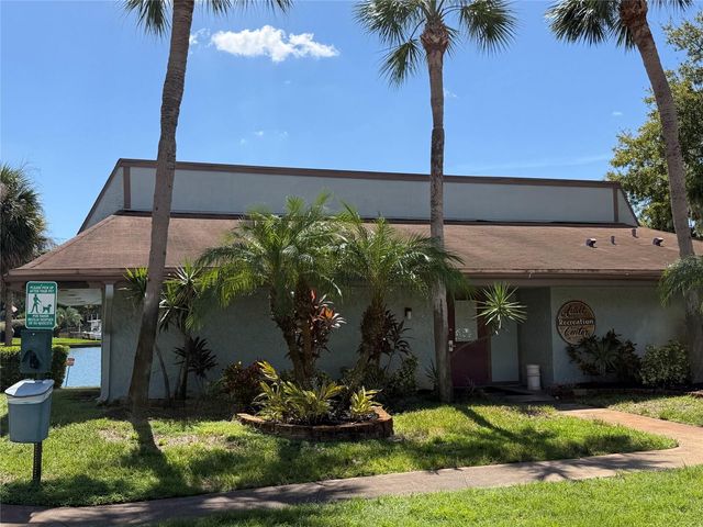 6308 NEWTOWN CIRCLE 8A4, Tampa, FL 33615