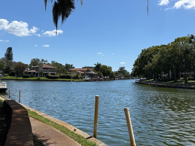 6308 NEWTOWN CIRCLE 8A4, Tampa, FL 33615