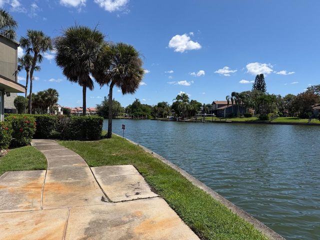 6308 NEWTOWN CIRCLE 8A4, Tampa, FL 33615