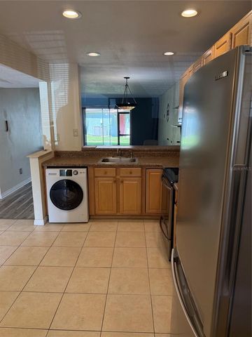 6308 NEWTOWN CIRCLE 8A4, Tampa, FL 33615