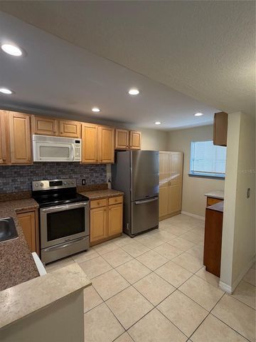 6308 NEWTOWN CIRCLE 8A4, Tampa, FL 33615