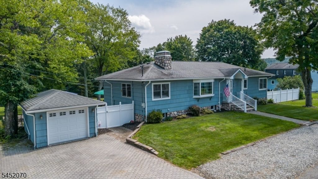 83 Vine Ave, West Milford Twp., NJ 07480 — photo 2
