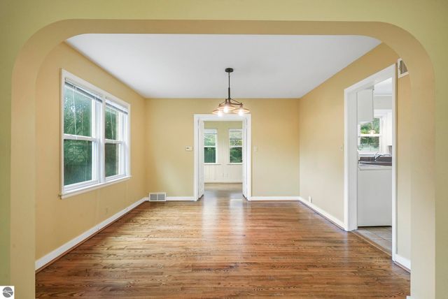 628 Sixth Street, Traverse City, MI 49684