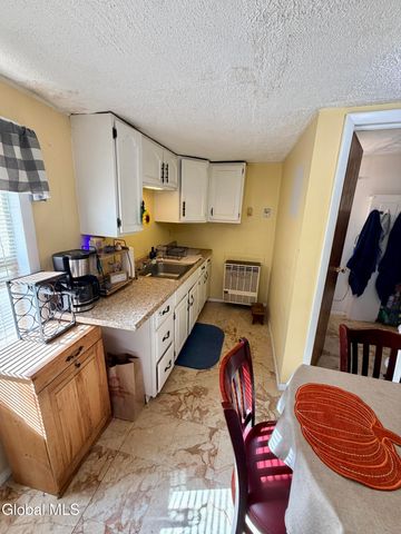 170 Old Niskayuna Road, Colonie, NY 12110