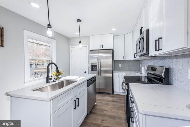 6822 HUNTINGTON DR, Baltimore, MD 21207