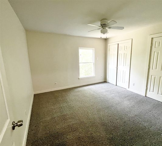 725 Cain Street, Lake Dallas, TX 75065