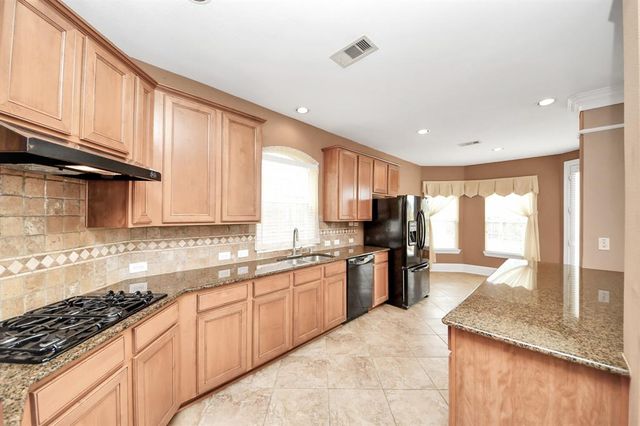 9407 Beryl Lake Drive, Rosharon, TX 77583