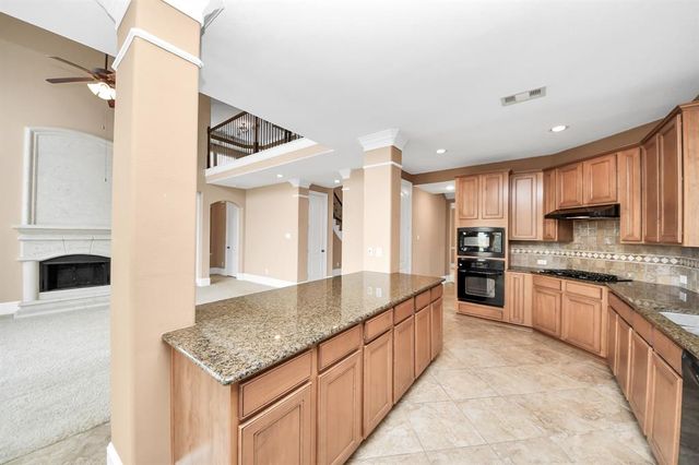 9407 Beryl Lake Drive, Rosharon, TX 77583