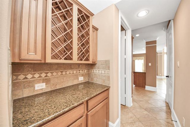 9407 Beryl Lake Drive, Rosharon, TX 77583