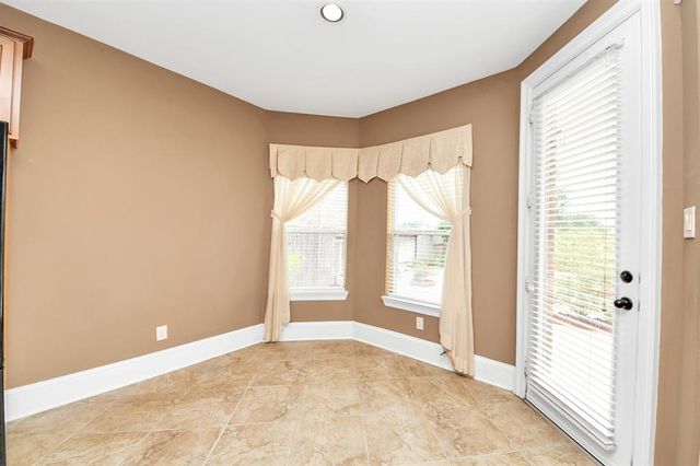 9407 Beryl Lake Drive, Rosharon, TX 77583