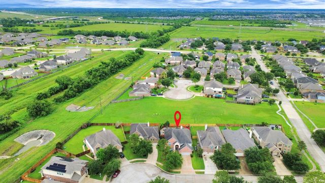 9407 Beryl Lake Drive, Rosharon, TX 77583
