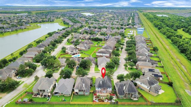 9407 Beryl Lake Drive, Rosharon, TX 77583