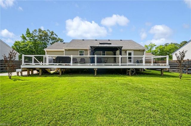 945 Aberdeen LN, Chesapeake, VA 23322