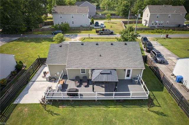 945 Aberdeen LN, Chesapeake, VA 23322