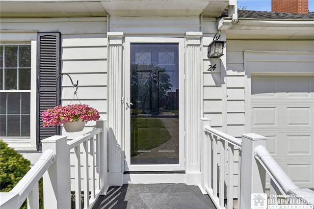 24 Irving Terrace, Tonawanda, NY 14223