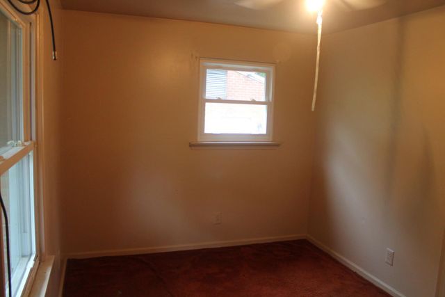 1522 Andrews RD, Roanoke, VA 24017