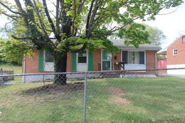 1522 Andrews RD, Roanoke, VA 24017