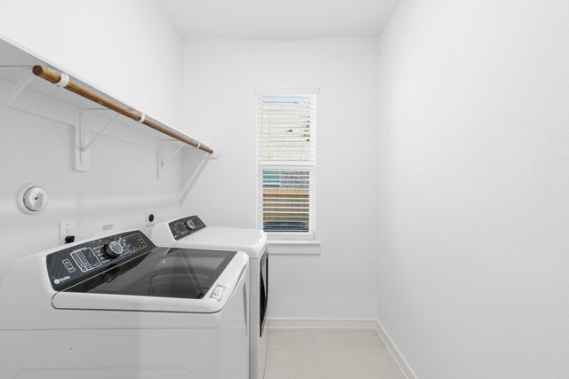 12107 Willow Way Avenue, Mont Belvieu, TX 77535