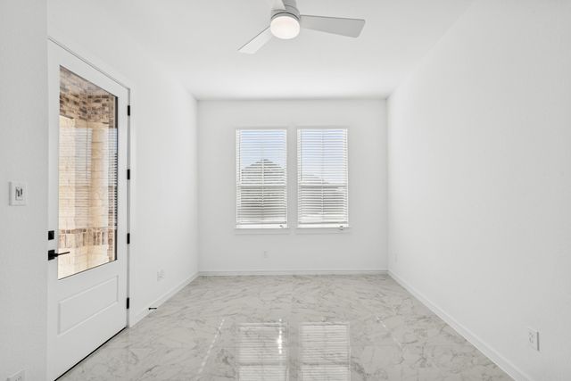 12107 Willow Way Avenue, Mont Belvieu, TX 77535