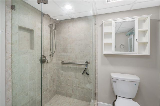 244 Winding Pond Road, Londonderry, NH 03053