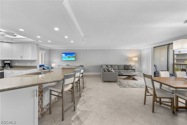 1401 Middle Gulf DR 305R, Sanibel, FL 33957