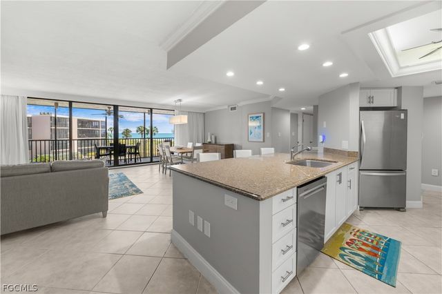 1401 Middle Gulf DR 305R, Sanibel, FL 33957