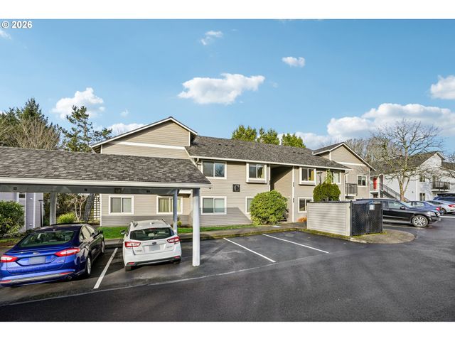 86 KINGSGATE Rd C-103, Lake Oswego, OR 97035