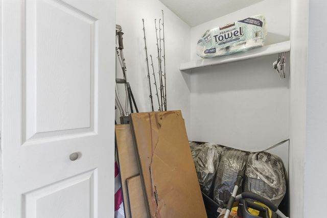 100 Governors Drive 118, Winthrop, MA 02152