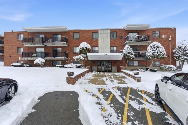 100 Governors Drive 118, Winthrop, MA 02152