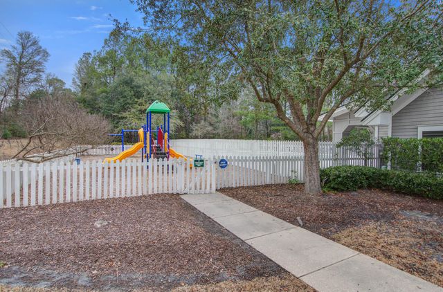 128 Daniels Ridge Drive, Summerville, SC 29485