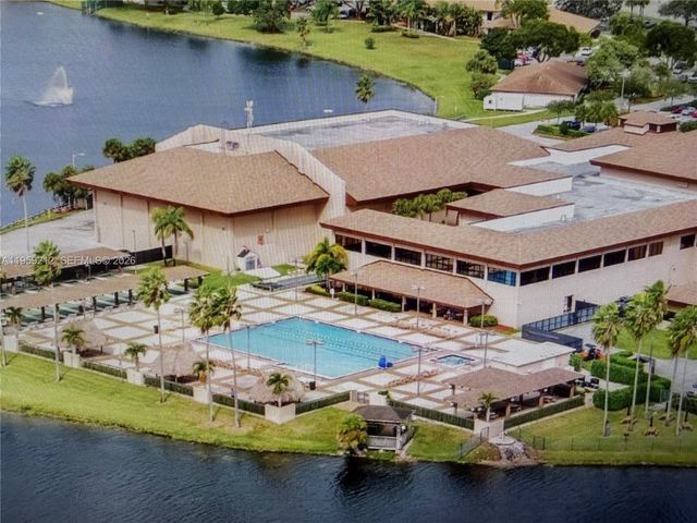 1100 SW 130th Avenue 401H, Pembroke Pines, FL 33027