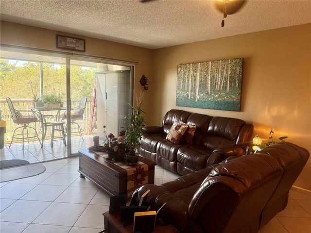 1100 SW 130th Avenue 401H, Pembroke Pines, FL 33027