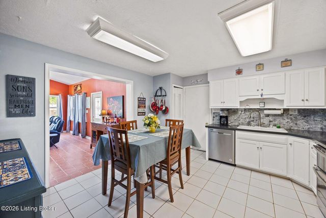 3914 Bayonne Ct, Jeffersontown, KY 40299